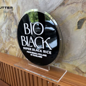 อะคริลิคตั้งโต๊ะโลโก้ดำ